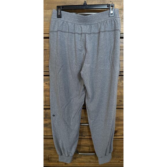 Lululemon Joggers Women's Sz 8 Gray Knit Cuffed Sweat Lounge - Picture 2 of 6